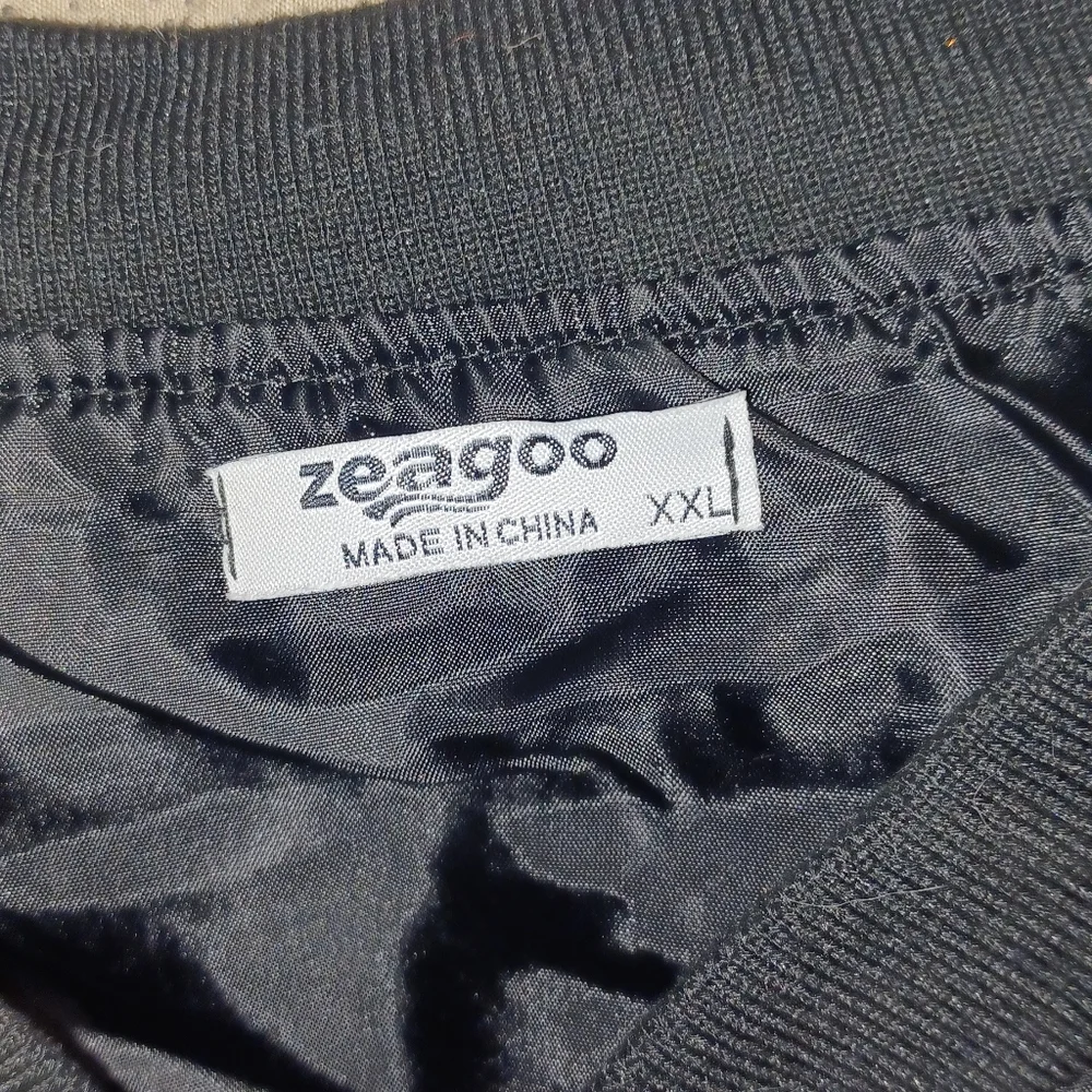 Bomber jacket - Picture 2 of 4
